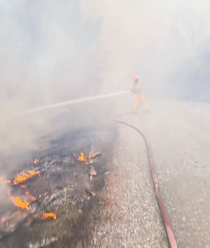 Kahramanmaraş’taki Yangında Ekiplerden Kahramanlık Anları Alevlere Cesur Müdahale (2)