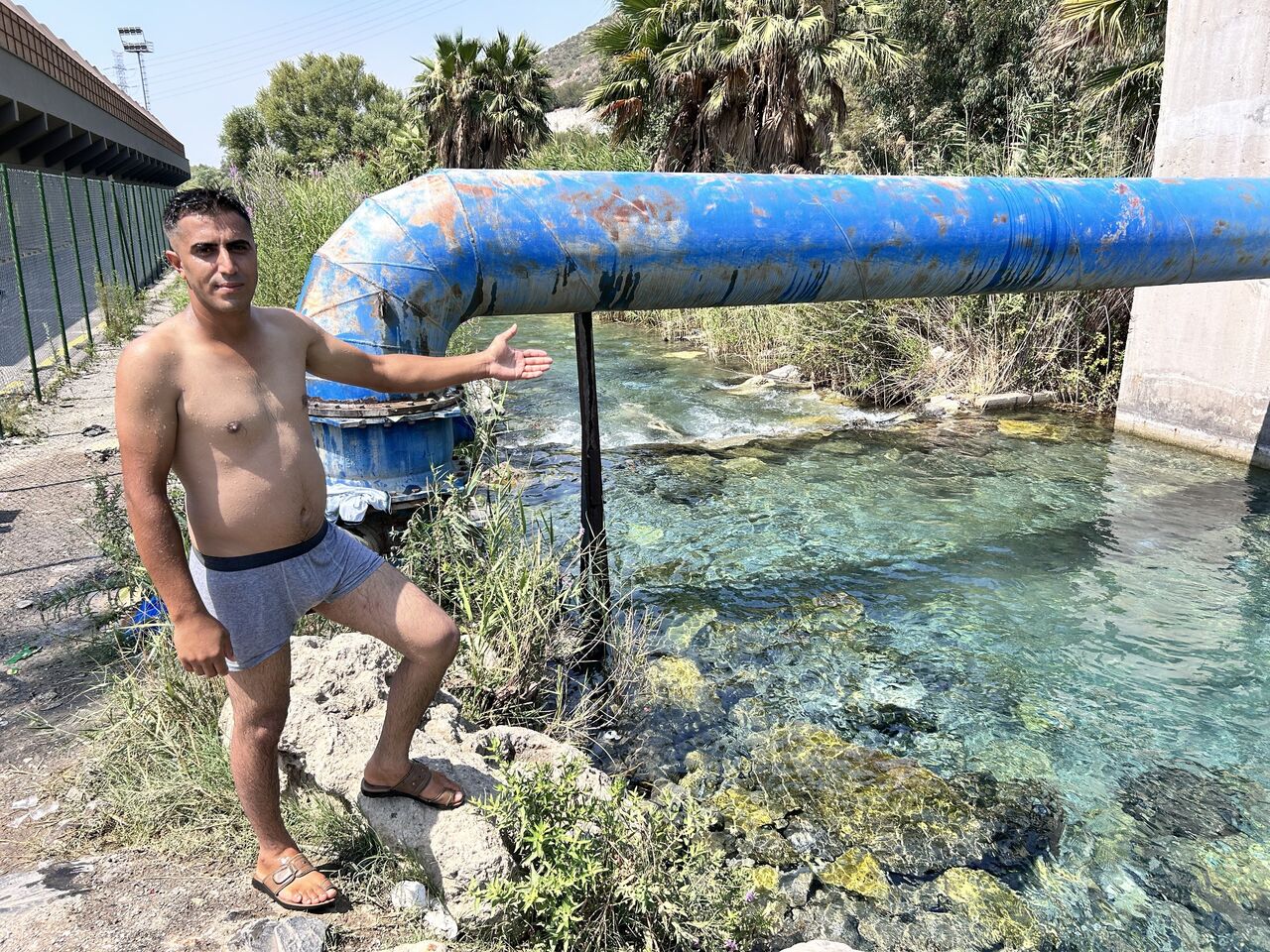 Kavurucu Sıcaktan Bunalan Vatandaşlar, Soluğu Buz Gibi Suyuyla Mest Eden Doğal Kaynak Suyunda Aldılar (5)