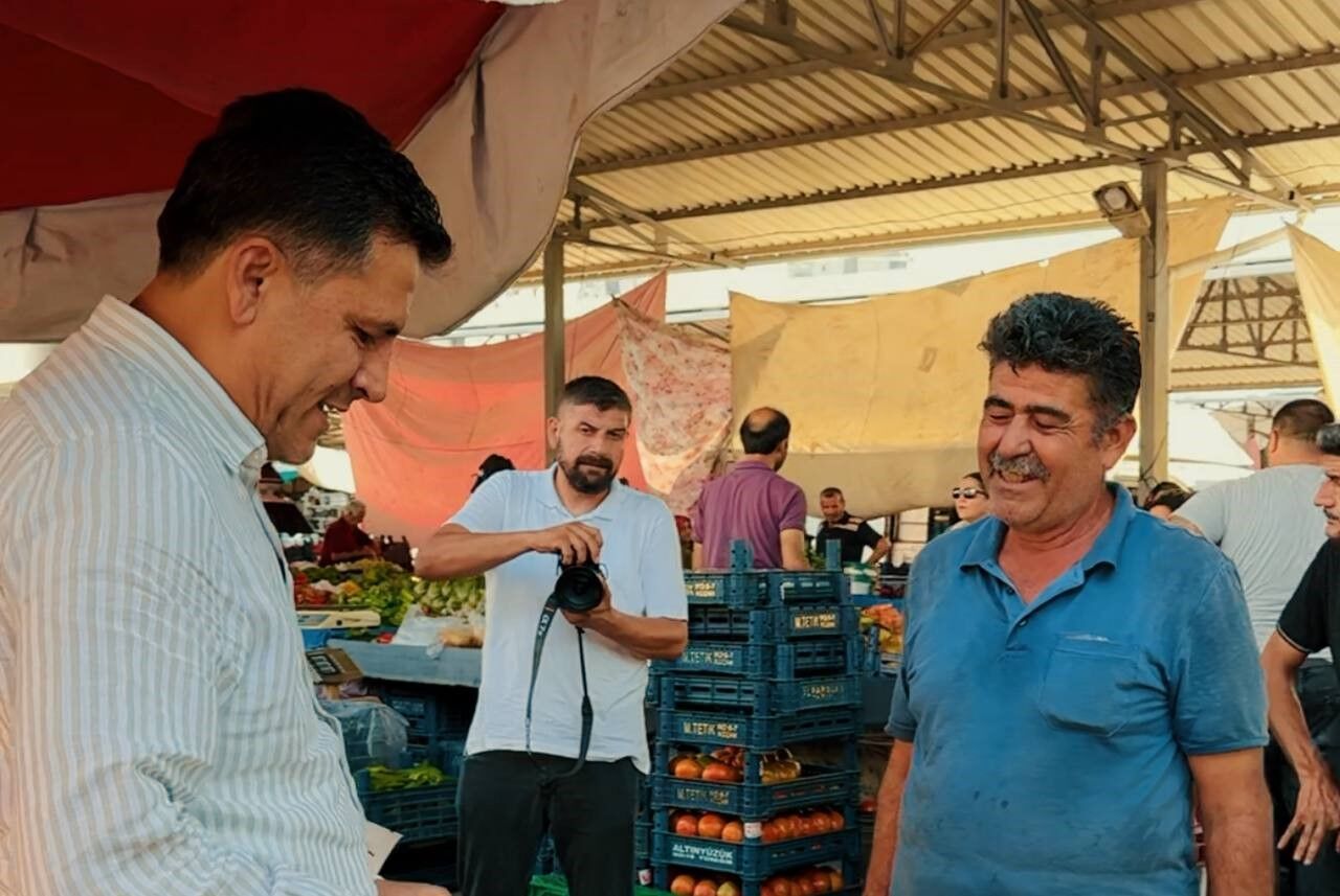 Kozan Belediye Başkanı Mustafa Atlı’nın Minik Pazarcılarla Sıcak Pazarlığı (3)