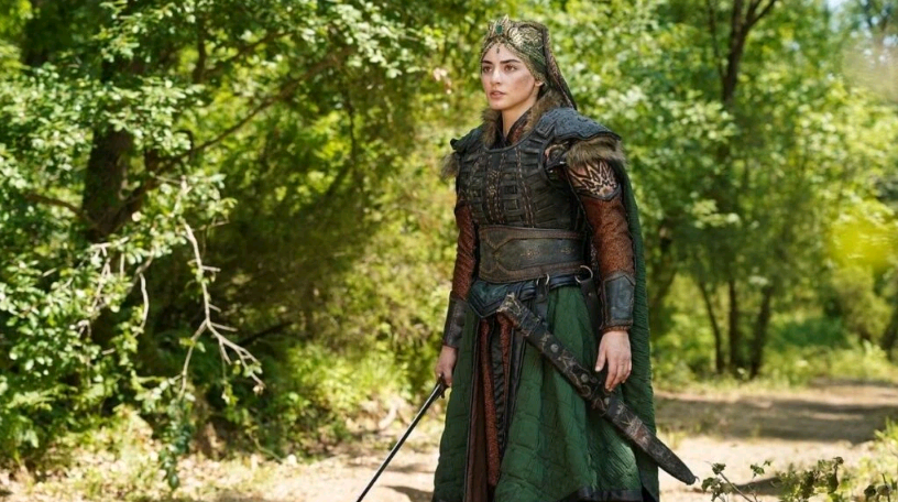 Kuruluş Osman Dizisinin Final Sezonunda Özge Törer Olacak Mı İşte Merak Edilenler (1)