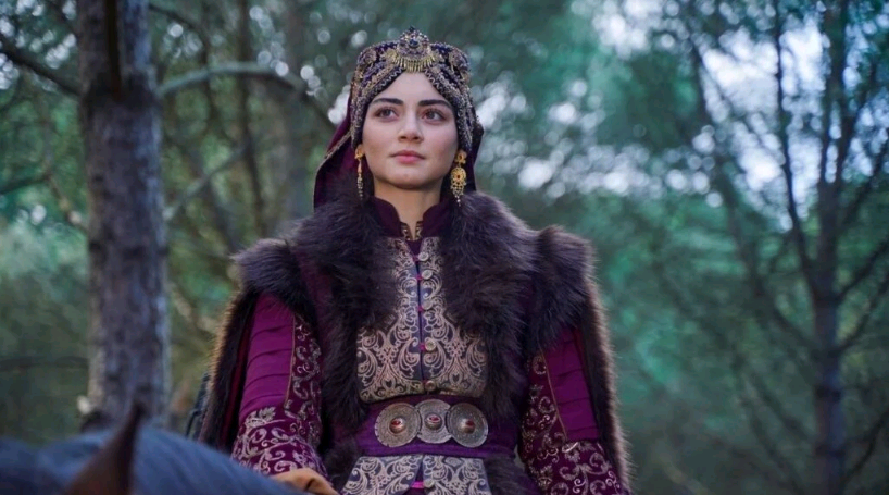 Kuruluş Osman Dizisinin Final Sezonunda Özge Törer Olacak Mı İşte Merak Edilenler (3)