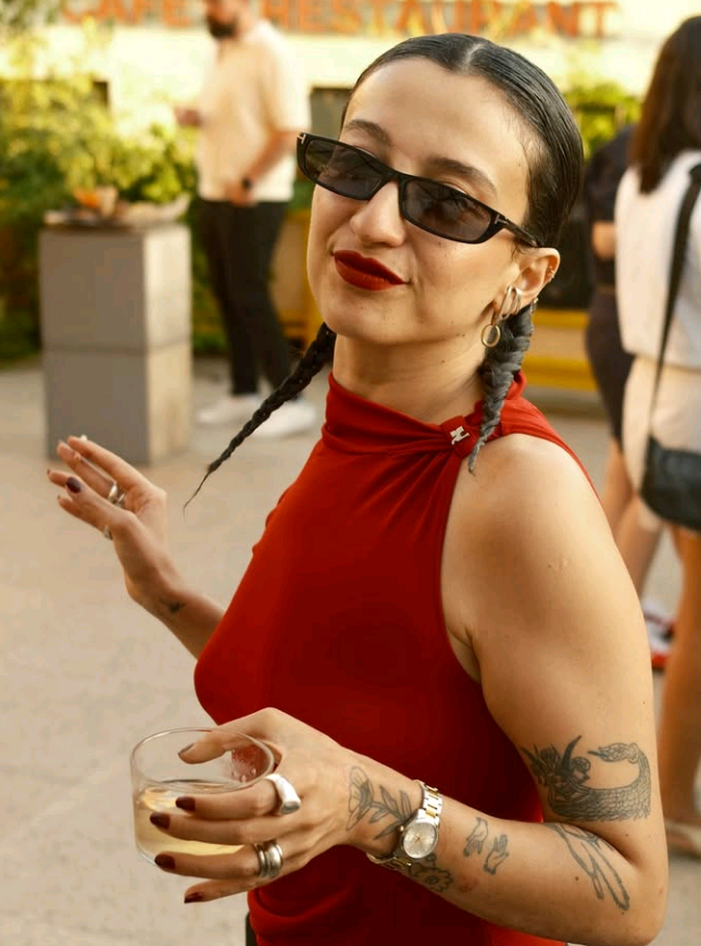 Melike Şahin Harbiye Sahnesinde Duygusal Anlar Yaşadı (3)