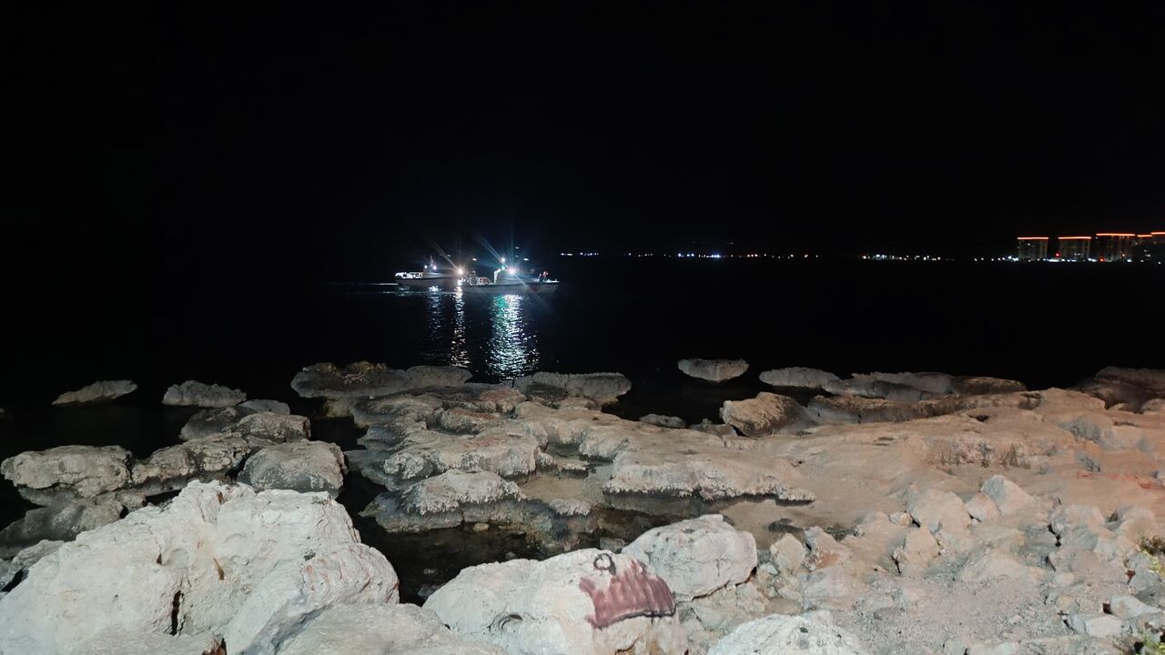 Mersin'de Gece Denize Giren Kadın Avukat Boğularak Öldü (2)