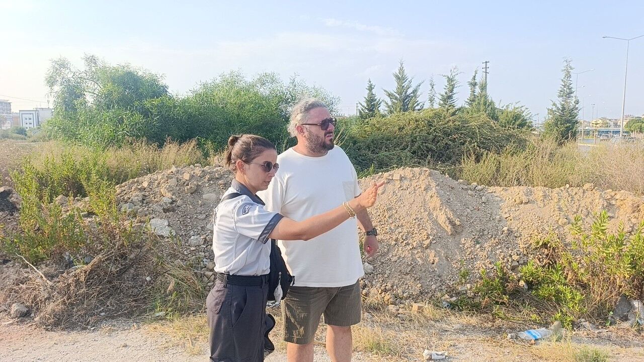 Motosiklet Ile Hafif Ticari Araç Çarpıştı 1 Yaralı (2)