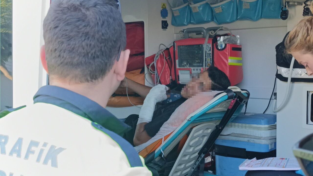 Motosikletle Kaza Yapıp Yaralandı, Polise 'Bisikletle Yaptım' Dedi (5)