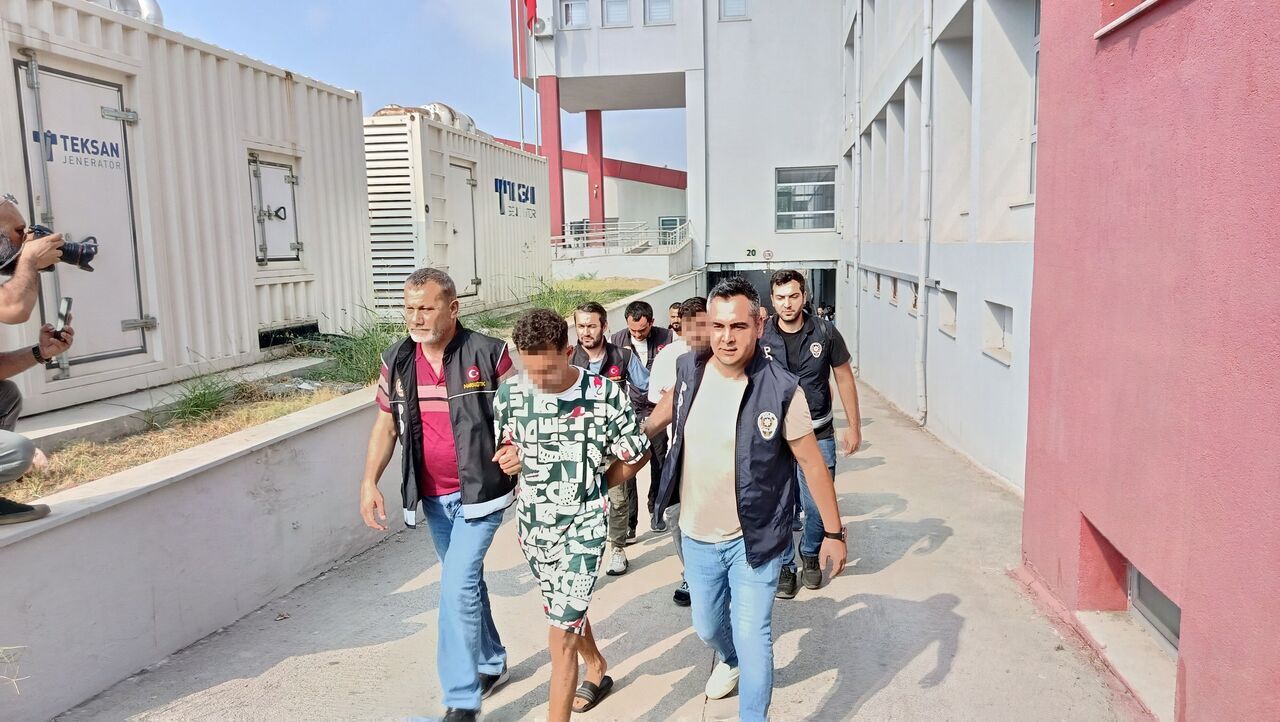 Narkokapan Adana 2 Operasyonunda Yakalanan 41 Kişi Adliyeye Sevk Edildi (2)