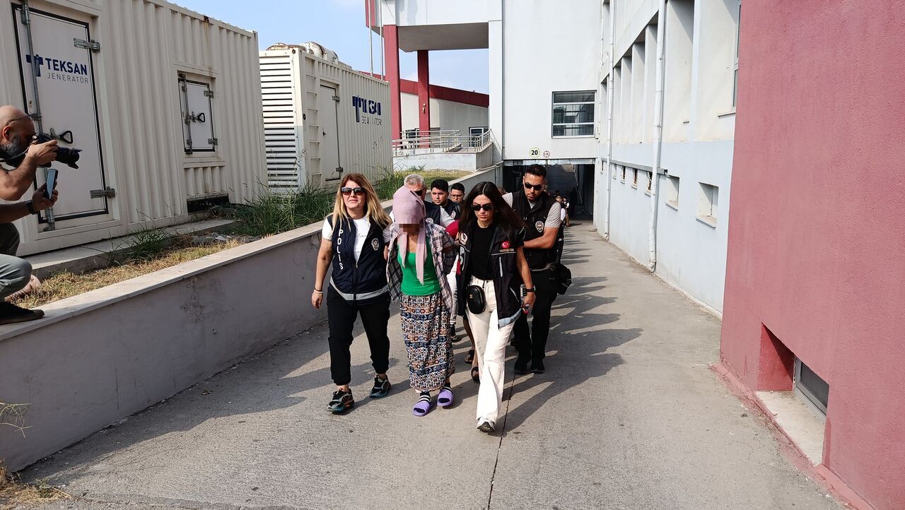 Narkokapan Adana 2 Operasyonunda Yakalanan 41 Kişi Adliyeye Sevk Edildi (4)