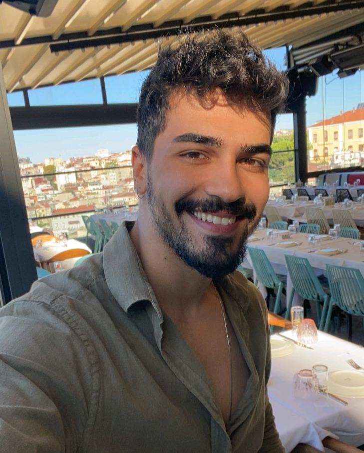 Oktay Ekinci Kimdir Yaş, Kariyer Ve Yağmur Yüksel Ile Aşk İddiaları (2)