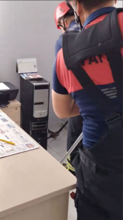 Osmaniye’de Aile Sağlığı Merkezine Giren Yılan Paniğe Neden Oldu (3)