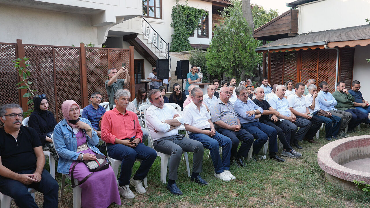 Rasim Özdenören'i Anma (2)