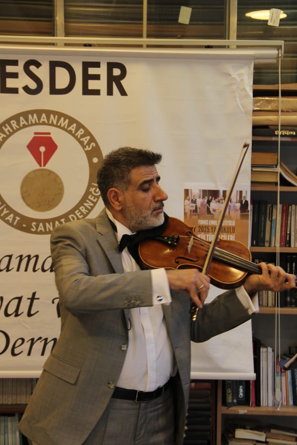 Sanatın Kalbi Kahramanmaraş'ta Attı Soner Okan'dan Edebiyatçılara Özel Keman Dinletisi (3)