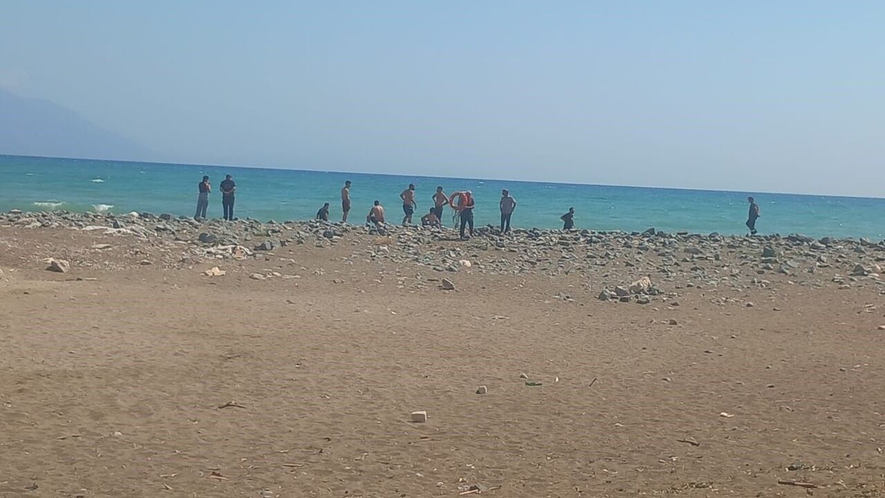 Tartıştığı Kişiyi Bacağından Vurup Başında Bekleyen Şüpheli 5 Bin Tl Alacağım Vardı (3)