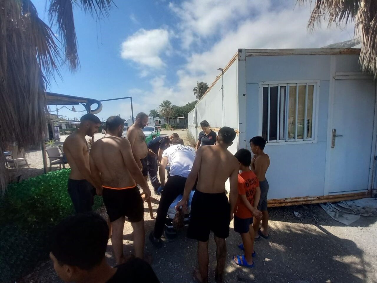 Tartıştığı Kişiyi Bacağından Vurup Başında Bekleyen Şüpheli 5 Bin Tl Alacağım Vardı (4)