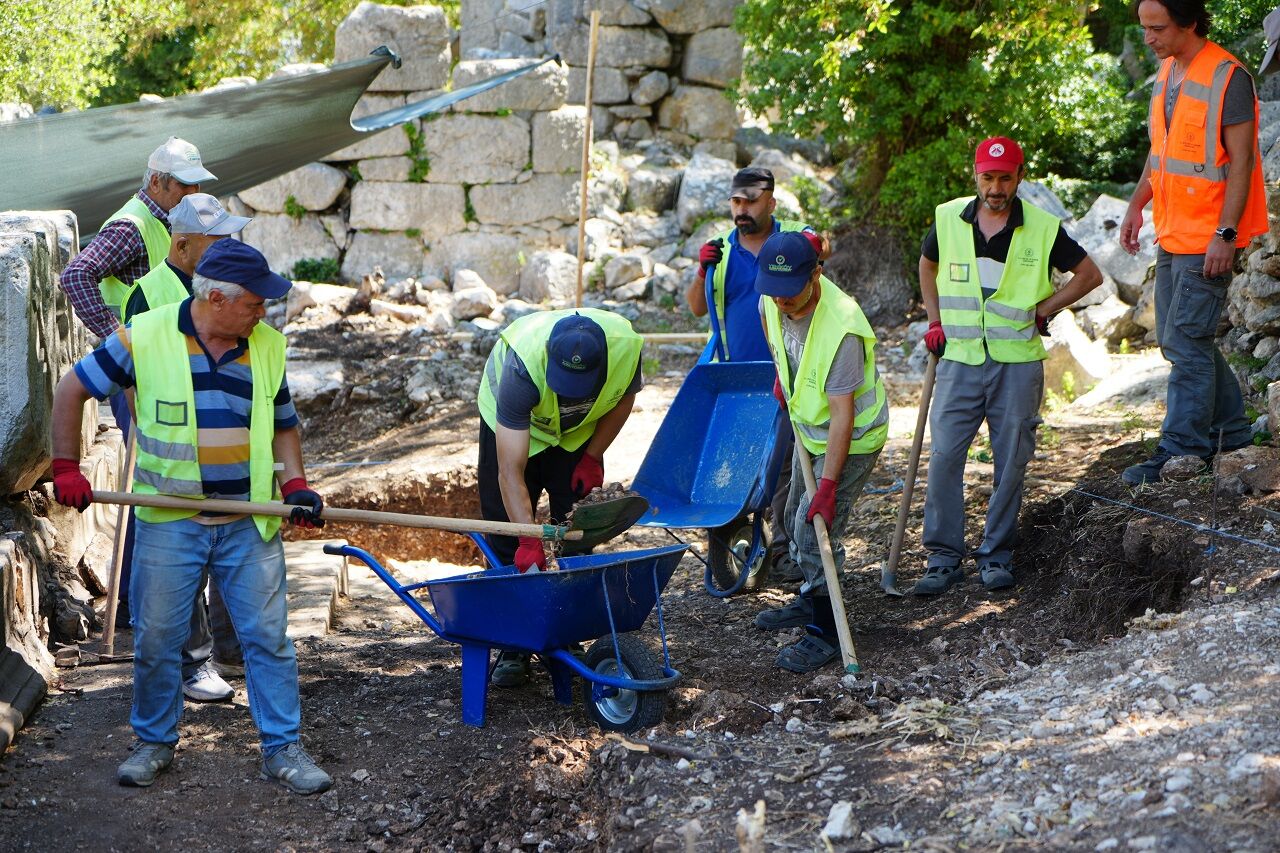 Termessos’ta Ilk Kazı Başladı Antik Anıt Mezar Ayağa Kalkıyor (2)