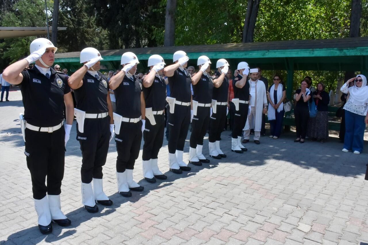 Tufanbeyli’de Acı Olay Polis Memuru Göğsünden Yaralanarak Hayatını Kaybetti (3)