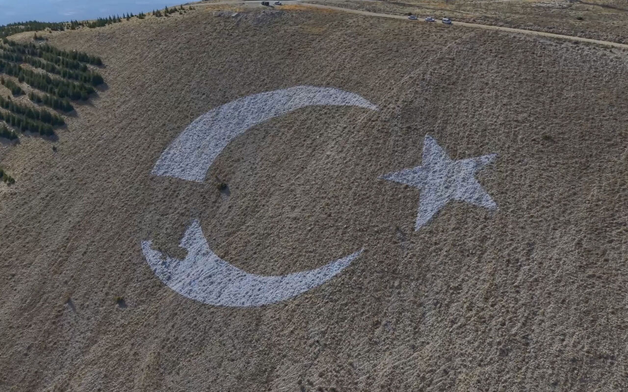 Türkiye'nin En Büyük Bayrağı Kahramanmaraş'ta Dalgalanacak (9)