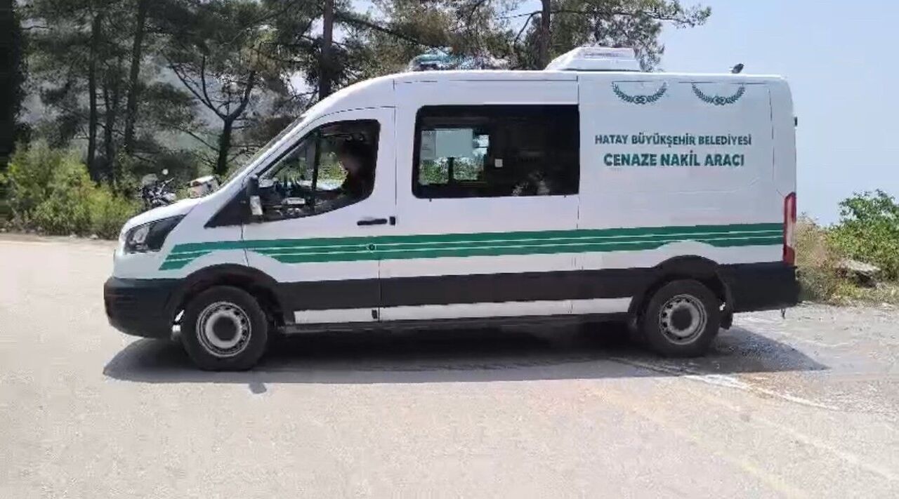 Uçurumdan Yuvarlanan Motosikletli Hayatını Kaybetti (3)