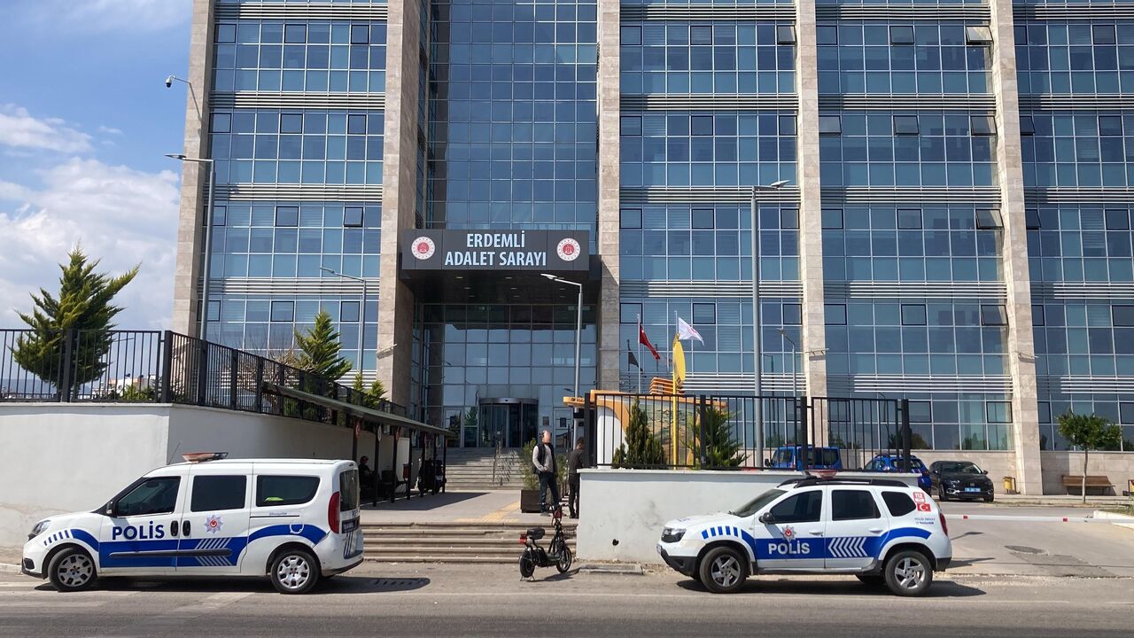 Uyuşturucu Taciri 2 Şüpheli Tutuklandı