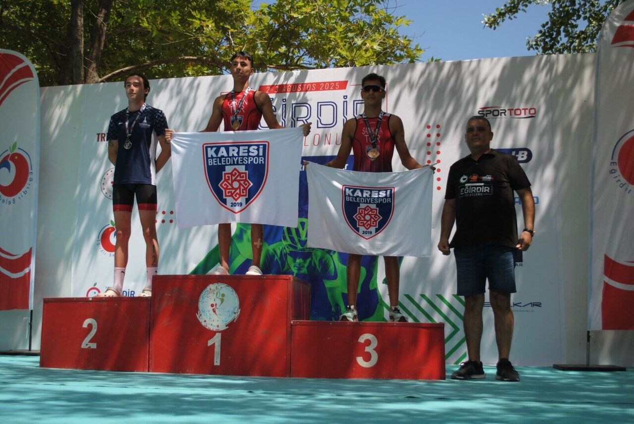 24. Eğirdir Triatlonu Türkiye Kupası Yarışları'nın Ilk Günü Tamamlandı (7)