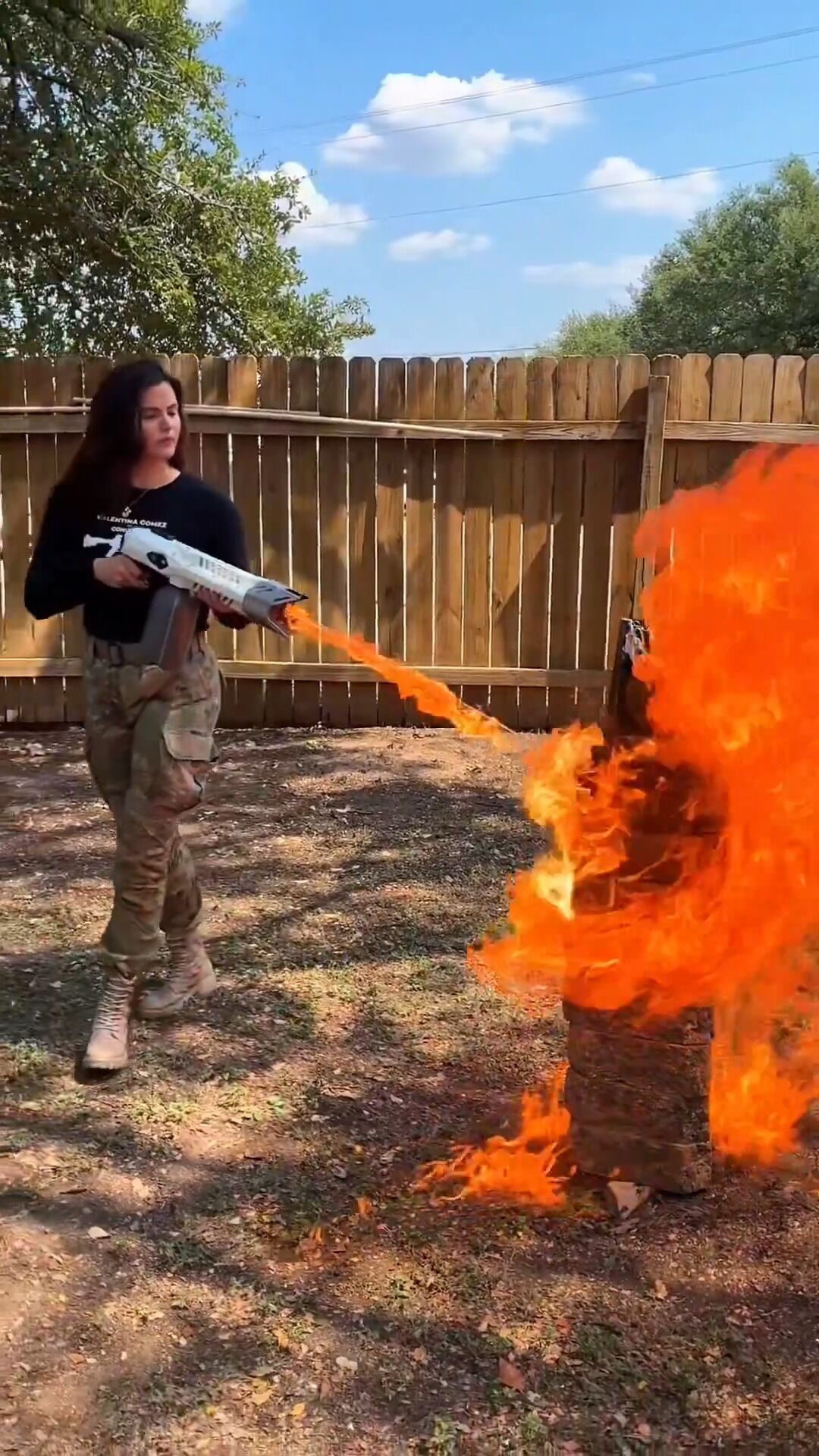 Abd’de Siyasetçi Valentina Gomez Kur’an I Kerim Yaktı (3)