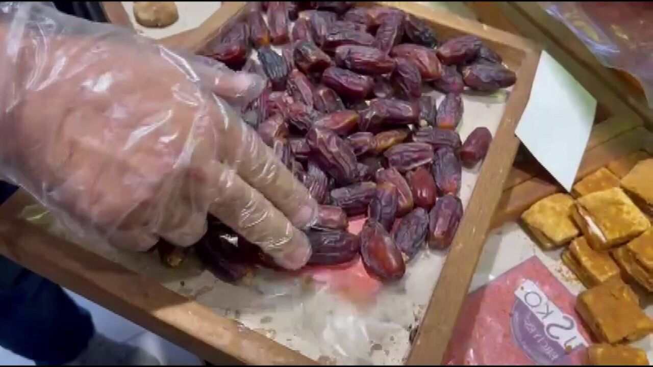 Adana’da Böceklenmiş Kuruyemişler İmha Edildi (3)