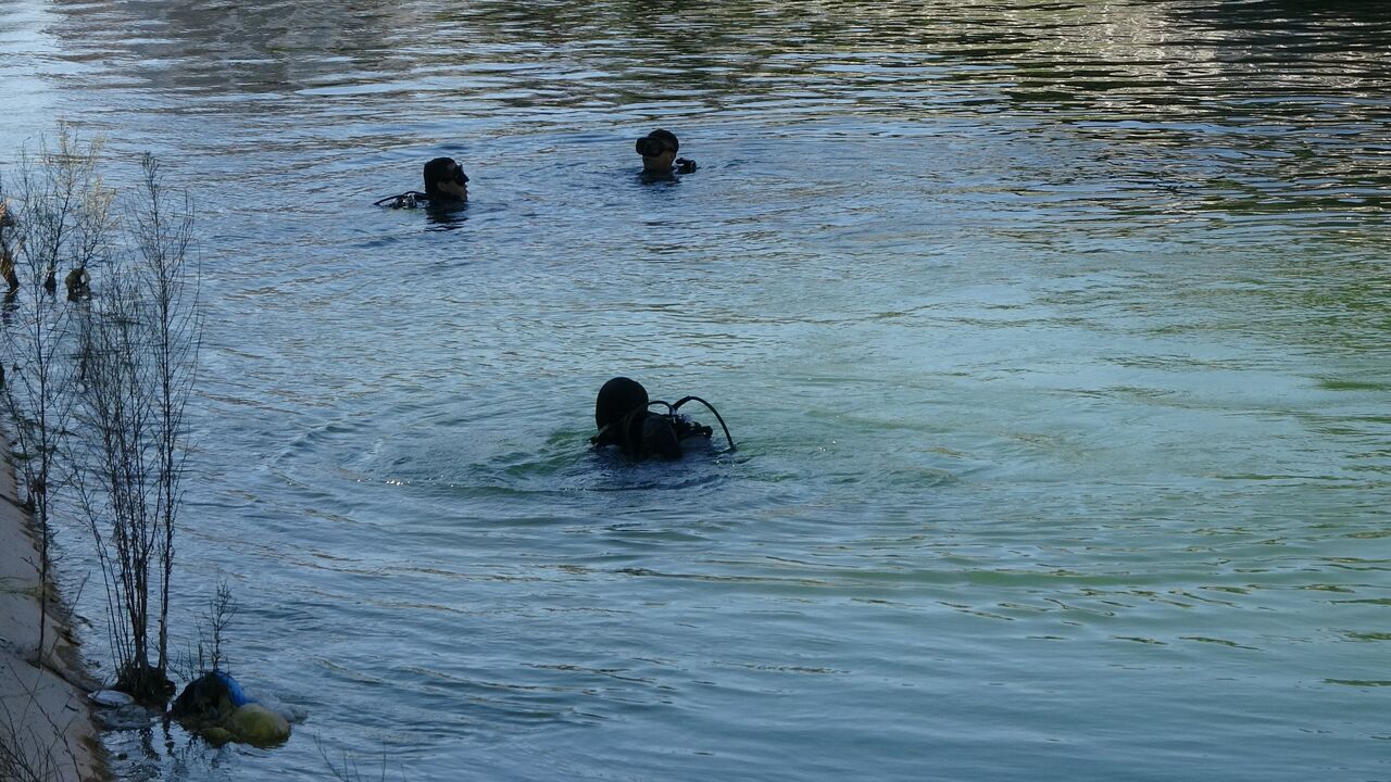 Adana’da Sıcaktan Bunalan Genç Sulama Kanalına Atladı, Boğularak Hayatını Kaybetti (3)