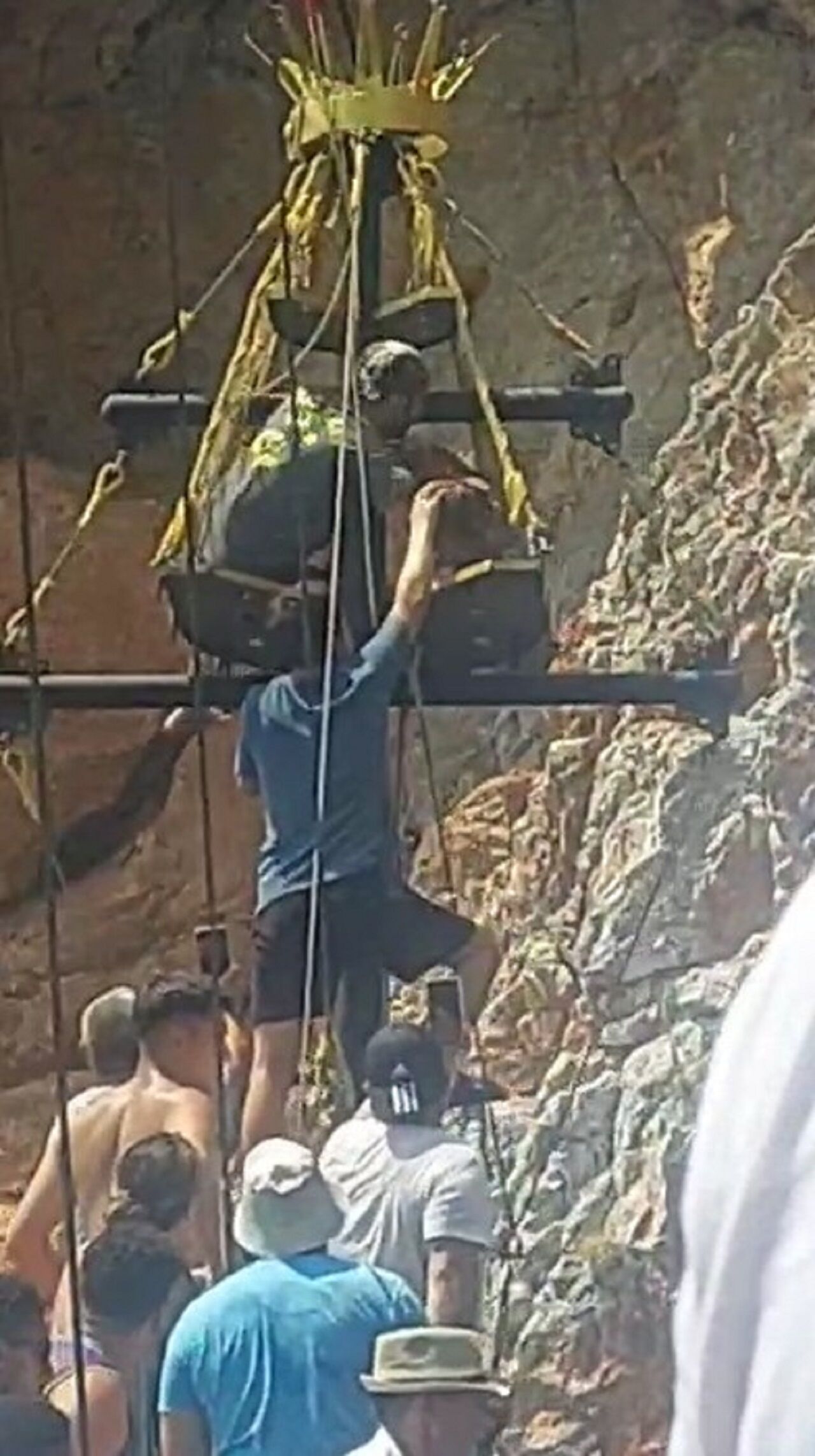 Alanya Kalesi Önünde Dağ Keçisi Kurtarma Operasyonu (5)