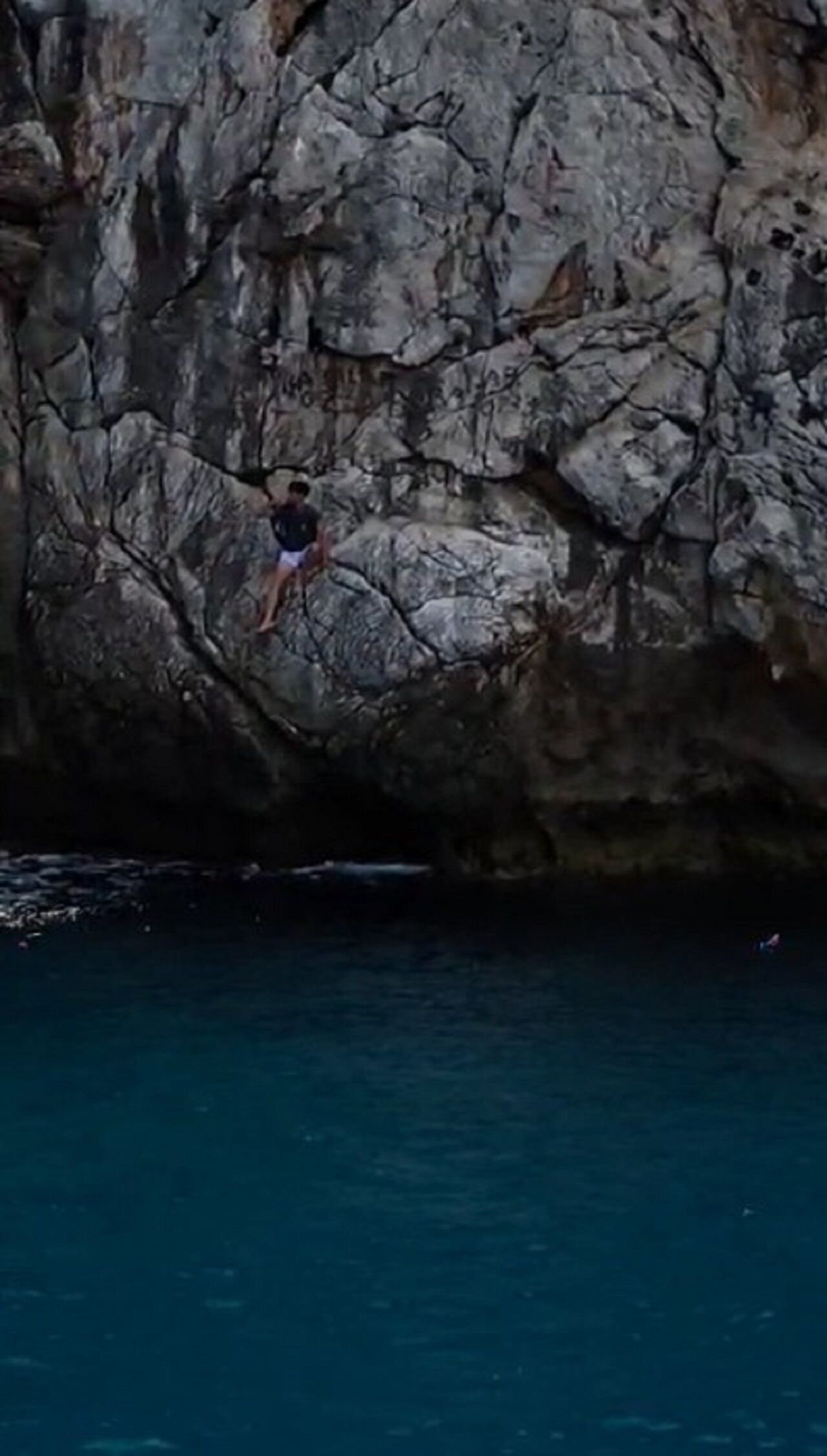 Alanya Kalesi Önünde Dağ Keçisi Kurtarma Operasyonu (6)