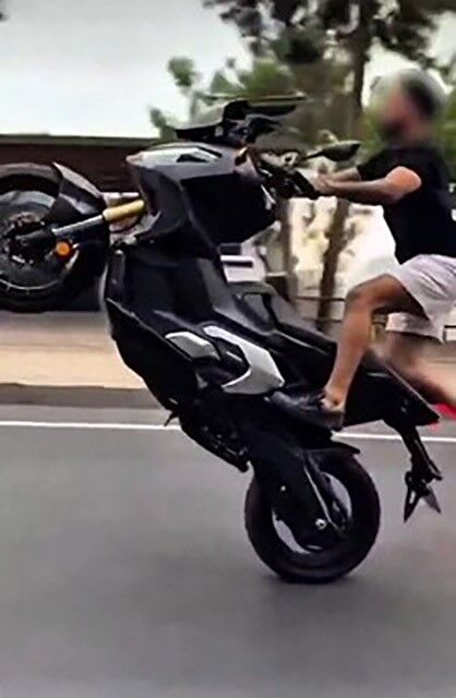 Alanya’da Kasksız Motosiklet Sürücüsüne Ağır Ceza Kesildi (2)