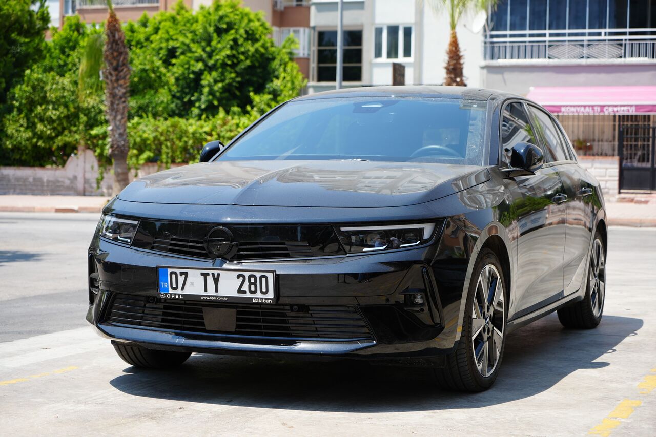 Aldıkları Sıfır Otomobile Binmeye Korktular Yapay Zekayla Seslerini Duyurmaya Çalıştılar (5)