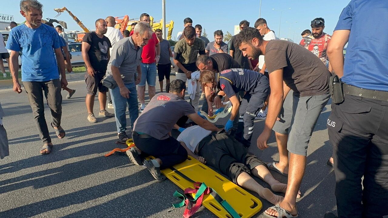 Antalya Altınova Bulvarı’nda Ağır Motosiklet Kazası (6)