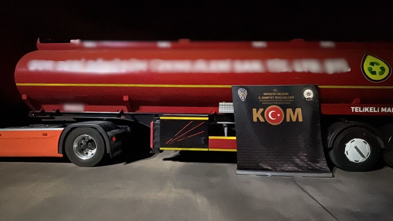 Antalya’da Kom Operasyonlarında 2 Şüpheli Tutuklandı Çok Sayıda Malzeme Ele Geçirildi (4)