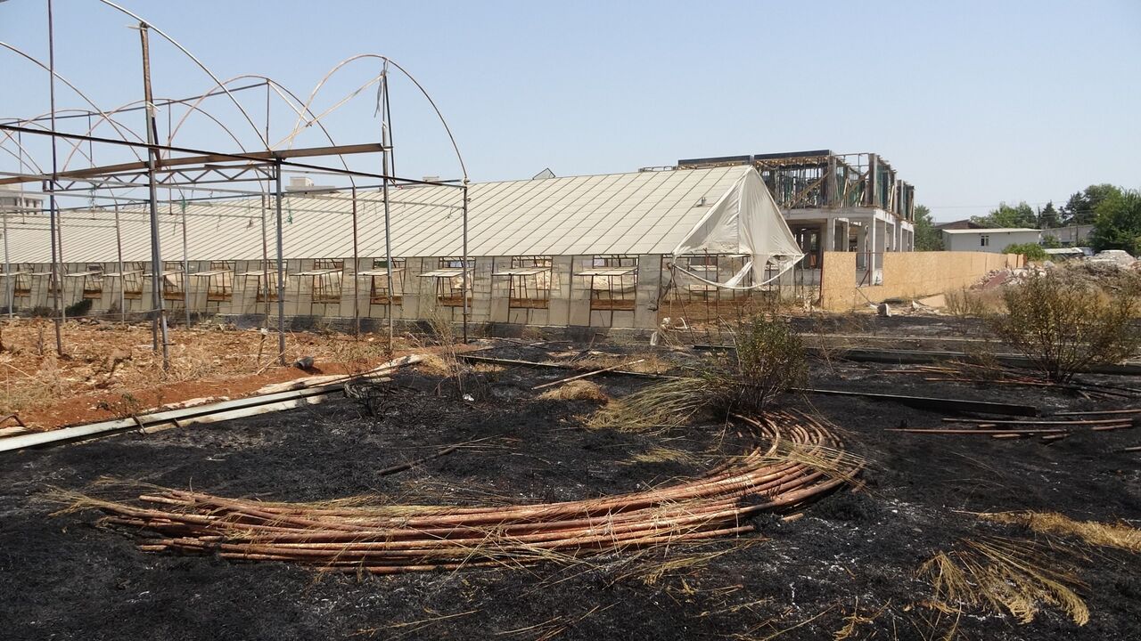 Antalya’da Spiral Kıvılcımları Yangına Sebep Oldu (5)