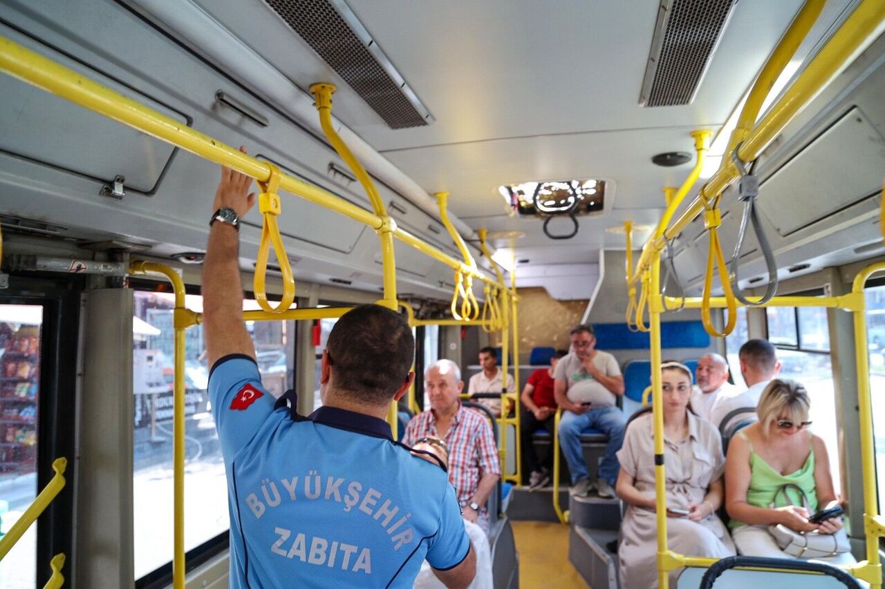 Antalya’da Toplu Taşıma Araçlarında Klima Ve Korna Denetimleri Sıkı (2)