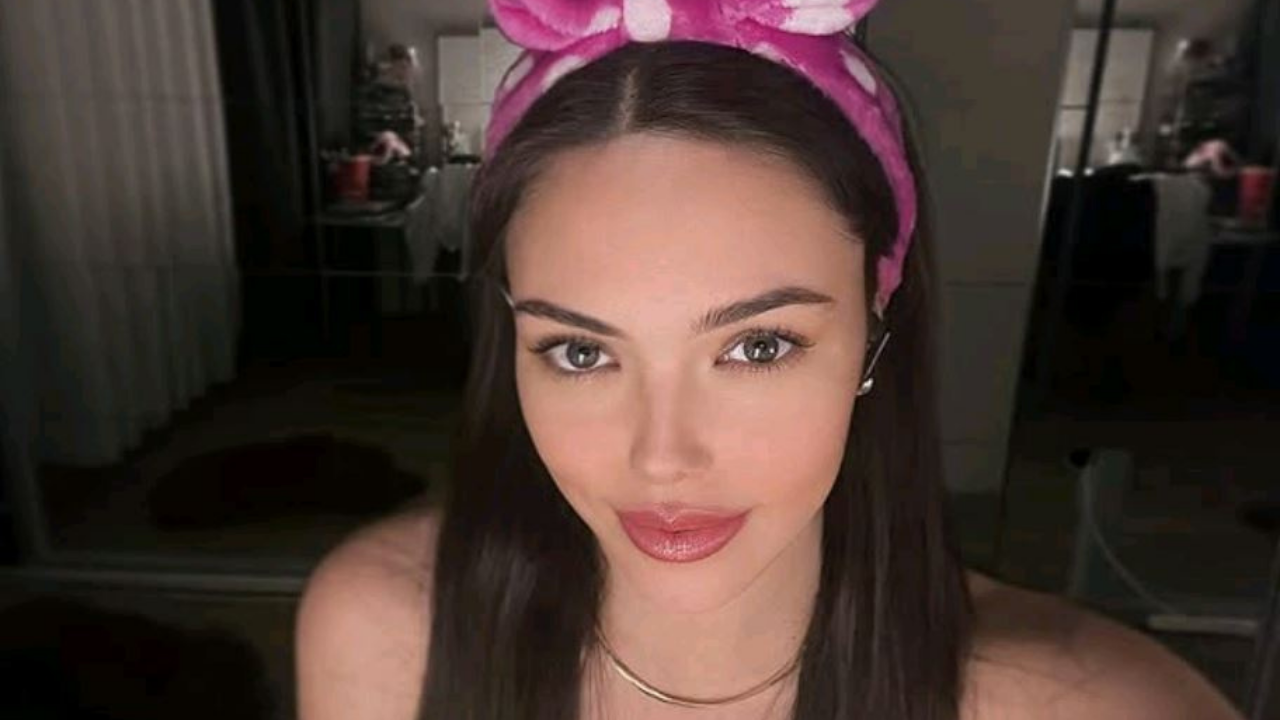 Aygün Aydın Nereli Modellikten Oyunculuğa Uzanan Yol (3)