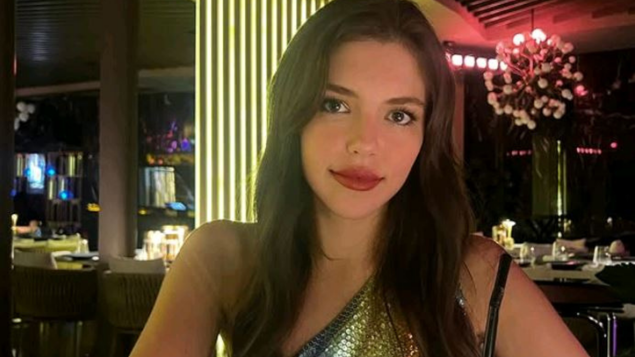 Aygün Aydın Nereli Modellikten Oyunculuğa Uzanan Yol (5)