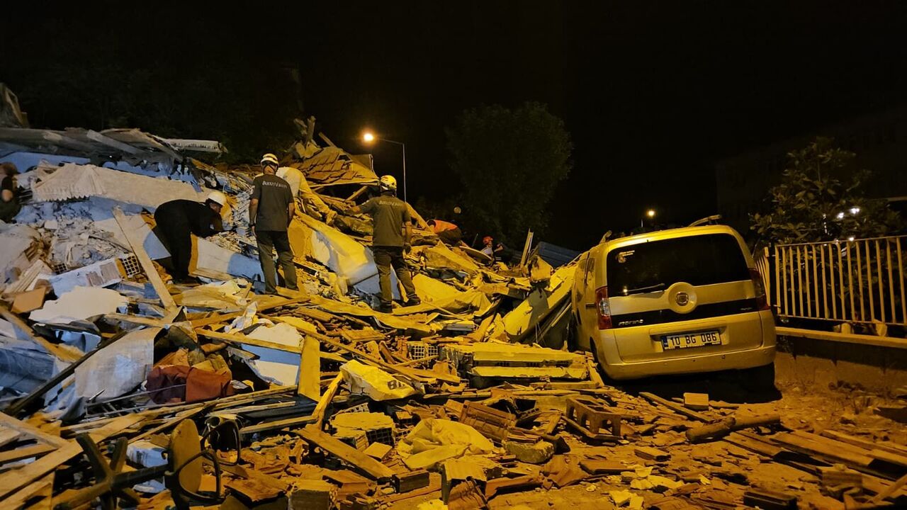 Balıkesir Depreminde Kaç Bina Çöktü Ölü Ve Yaralılarla İlgili Son Gelişmeler (3)