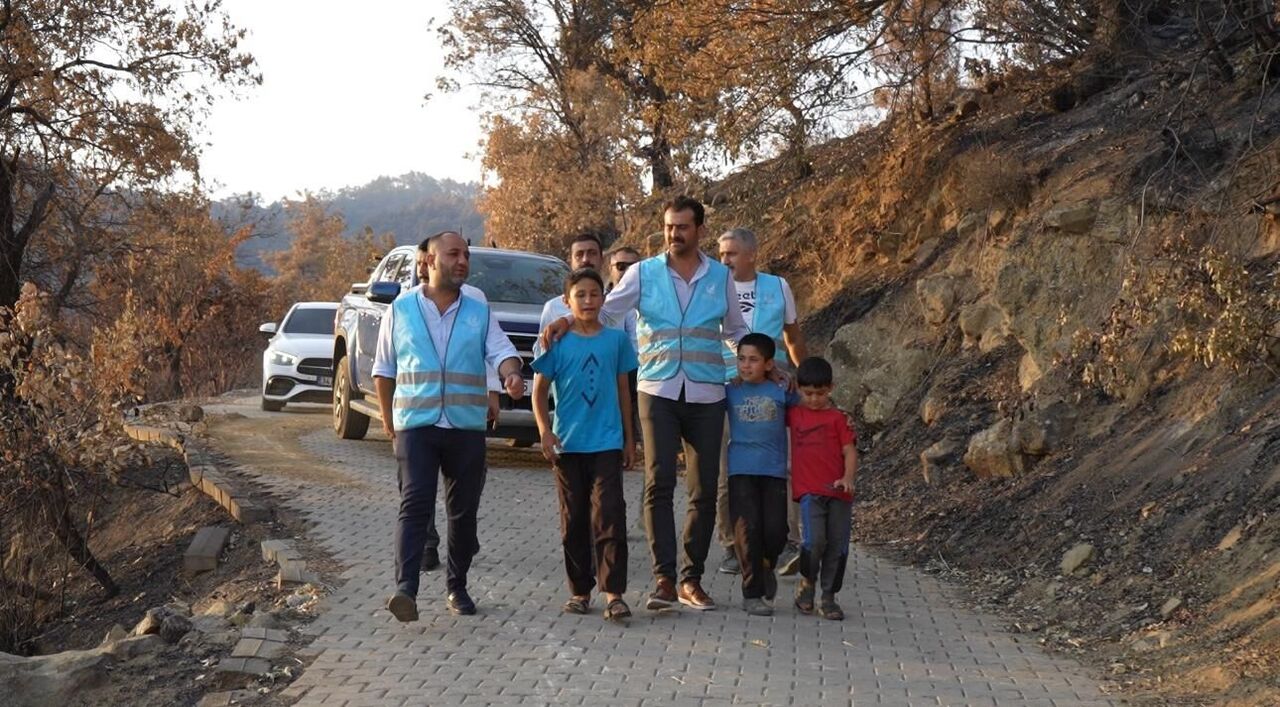 Başkan Gedemenli’den Çamlıbel’de Yürekleri Isıtan Bisiklet Hediyesiwhatsapp Image 2025 08 05 At 19.32.44 (3)