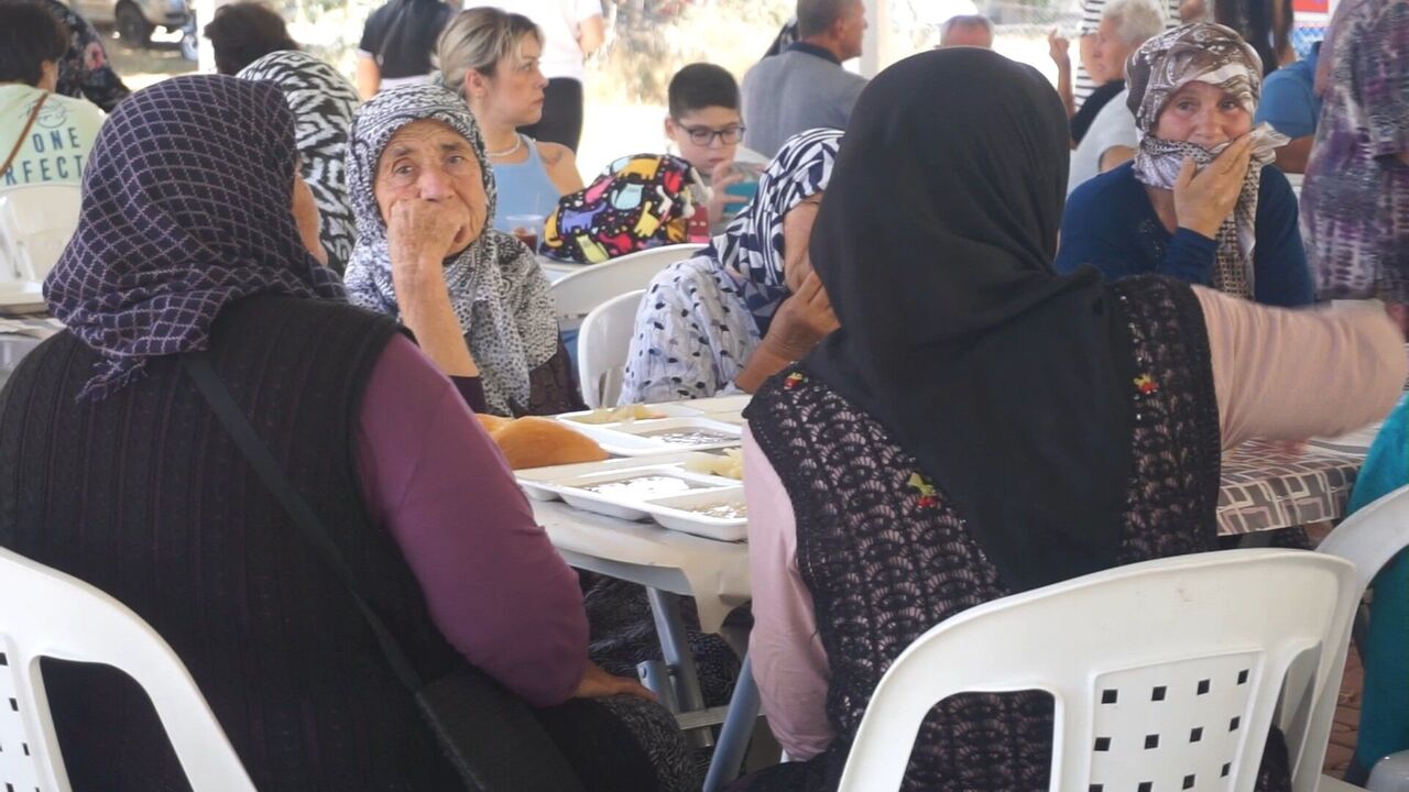 Burdur Çamköy’de İmece Usulü Keşkek Ve Aşure Şöleni (5)