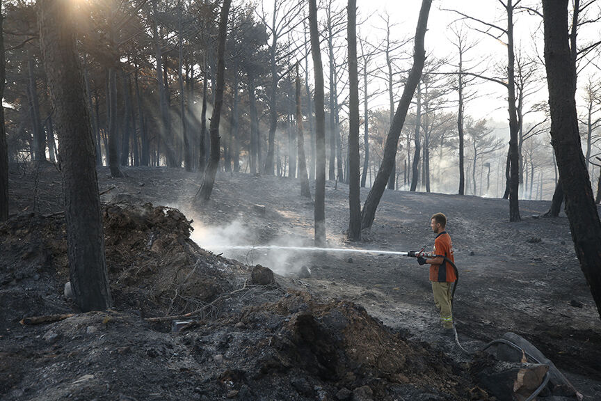 Çanakkale’de Alevler Büyüyor, Müdahale 2. Günde Sürüyor (1)-1