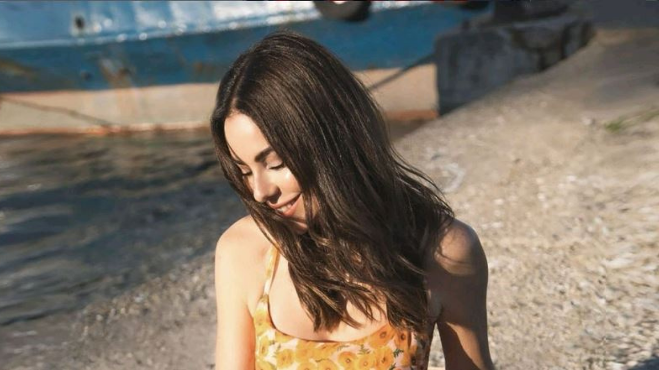 Defne Samyeli Kimdir Hayatı, Kariyeri Ve Sosyal Medya Etkisi (2)