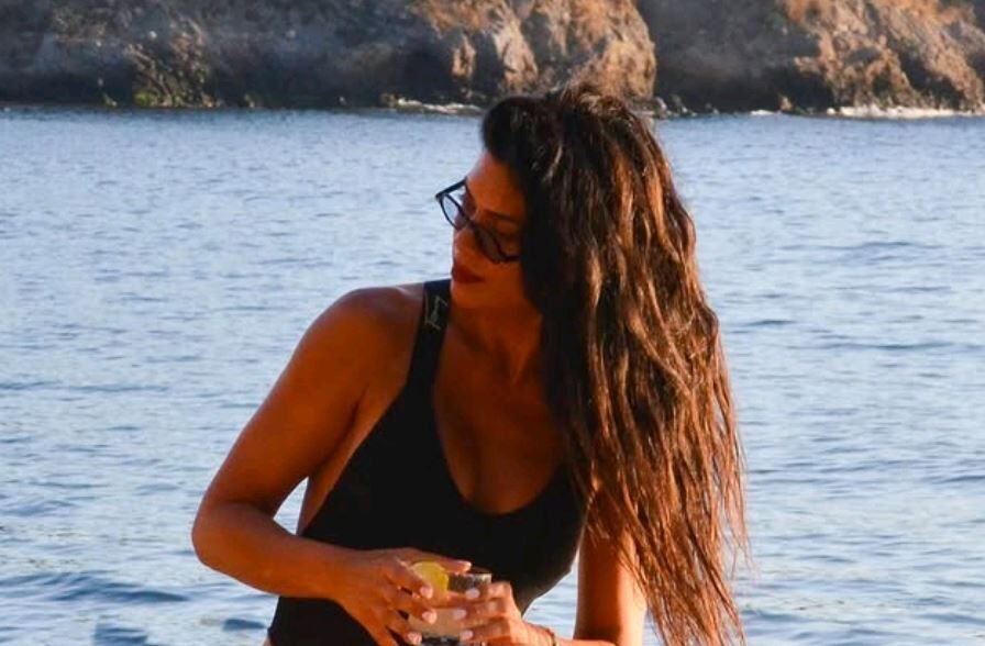 Deniz Arna Kimdir Kaç Yaşında Annesi Şerif Sezer Ve Oyunculuk Kariyeri (3)