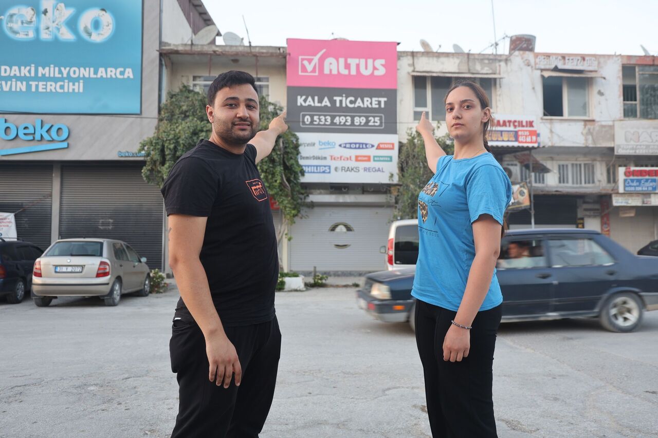 Depremzede Çiftin Hayalleri Dolandırıcılığa Kurban Gitti Düğün 3 Ay Ertelendi (2)