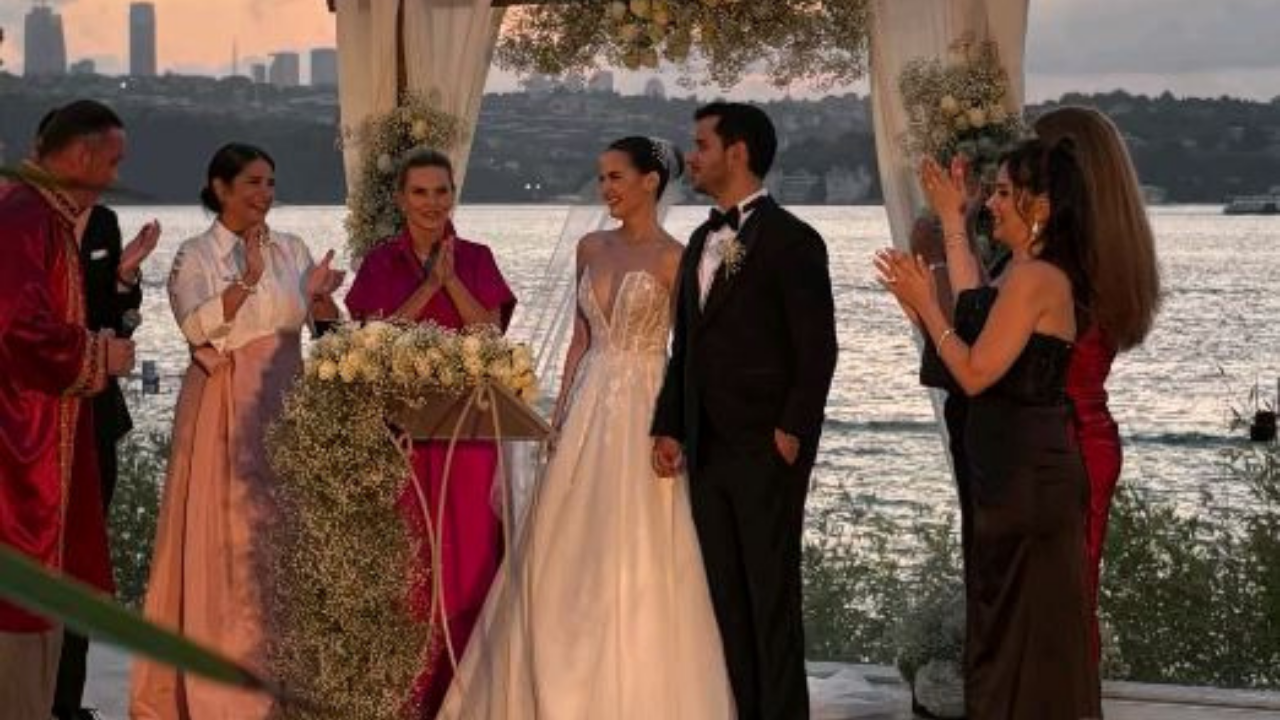 Ezgi Şenler Çocukluk Aşkıyla Evlendi Beykoz’da Görkemli Nikâh (3)