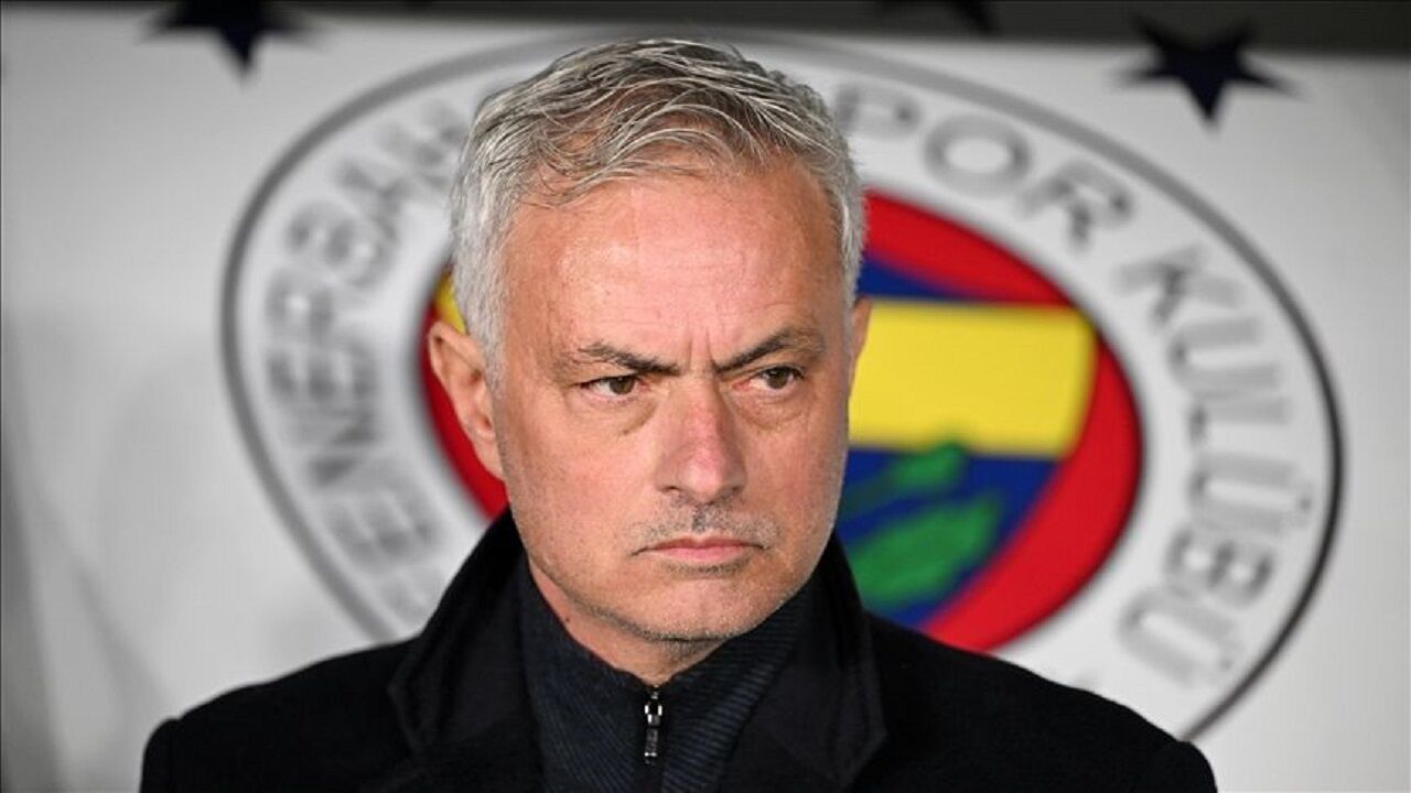 Fenerbahçe’de Jose Mourinho Dönemi Sona Erdi Ayrılık Açıklandı (2)