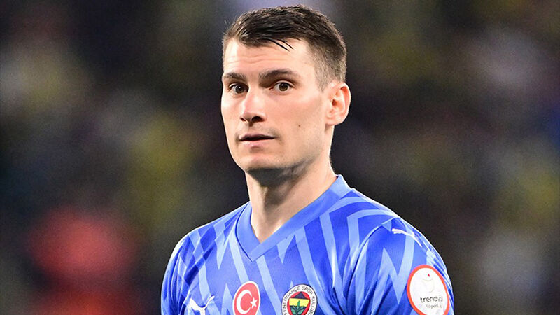 Fenerbahçe'de Kalede Ayrılık Sinyali Livakovic Avrupa'ya Göz Kırptı (3)