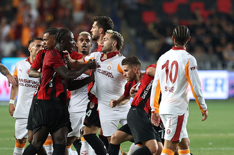 Galatasaray, Gaziantep Fk'yi 3 Mağlup Ederek Yeni Sezona Muhteşem Başladı (7)