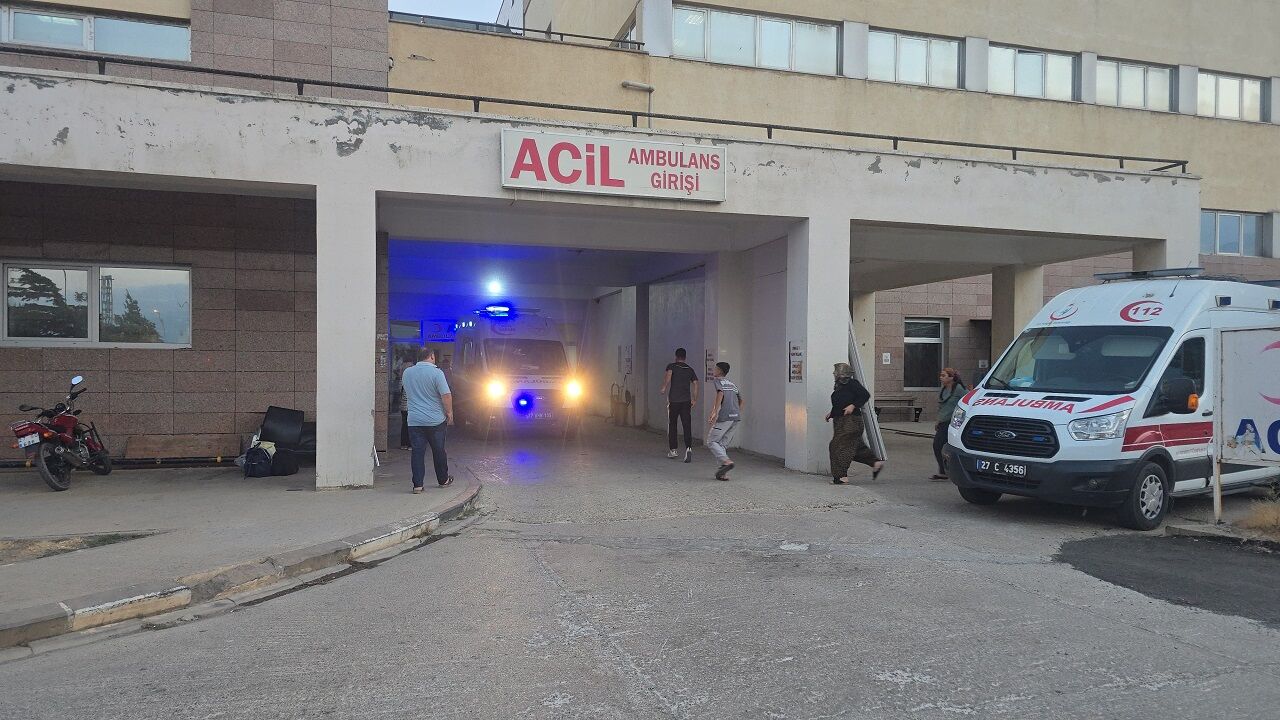 Gaziantep’te Feci Kaza 16 Yaşındaki Motosiklet Sürücüsü Hayatını Kaybetti (3)