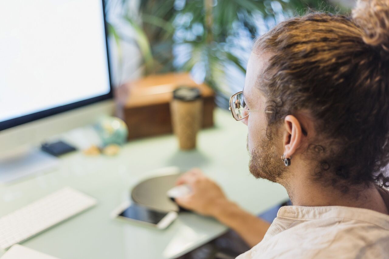 Göz Sağlığınızı Korumak İçin Ekran Süresine Dikkat! (4)