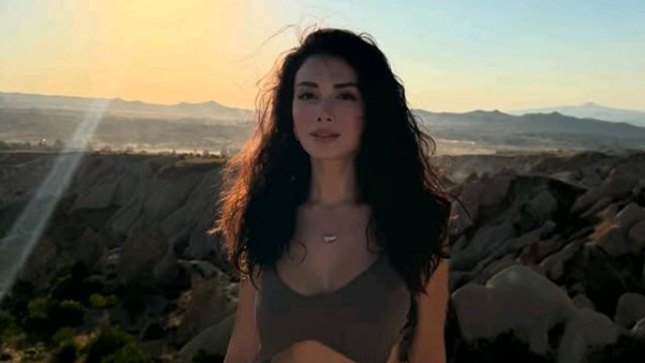 Gözleri Karadeniz’in Güneş’i Özge Yağız Kimdir İşte Tüm Bilgiler (3)